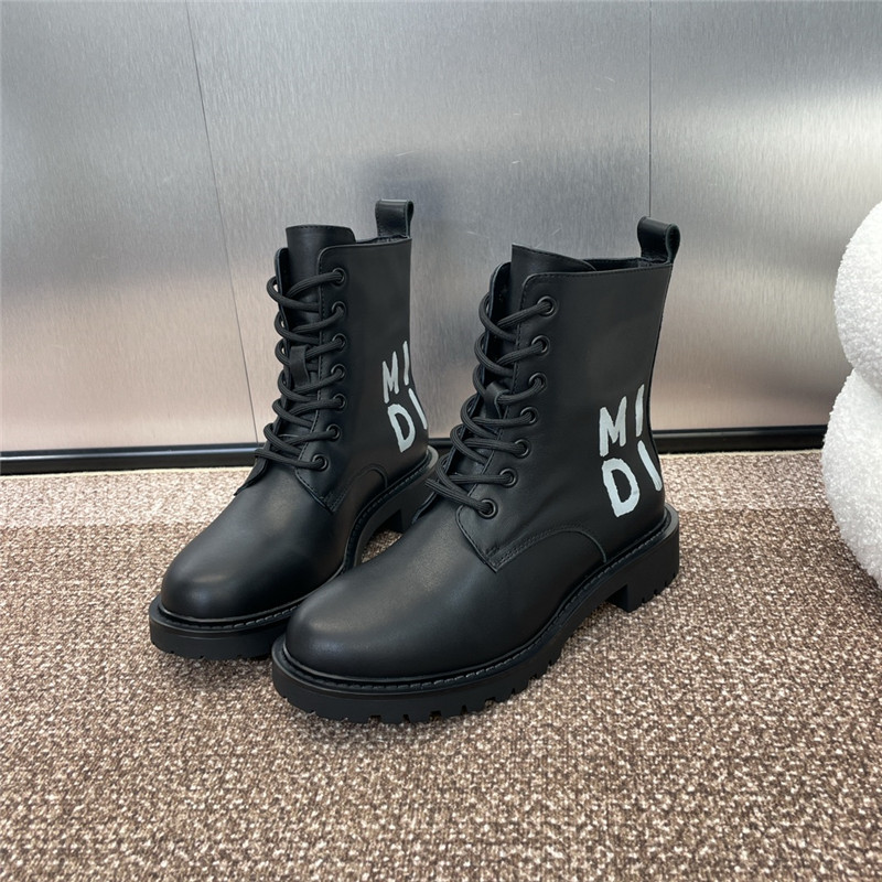D10r miss logo calfskin lace-up boots