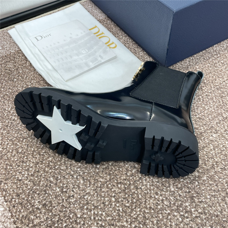 D10r patent leather chelsea boots