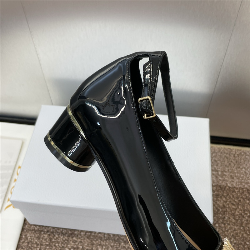 D10r miss D10r graffiti pumps black patent calfskin