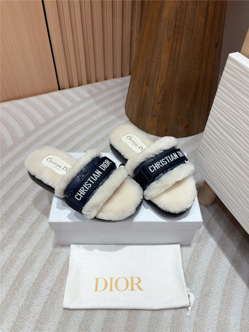 D10r evolution slides navy/white quilted leather & fur