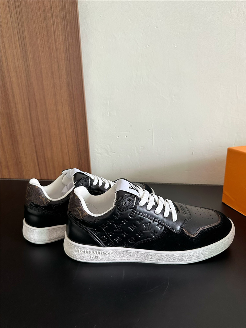 l0vis Vvtt0n lv black stadium sneakers