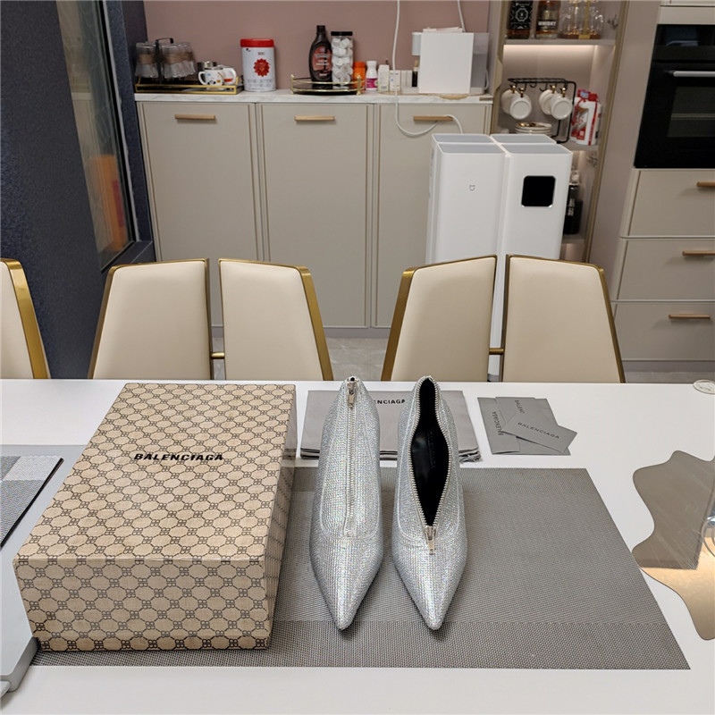 ba1en*iaga high heels Marg*e1a replica shoes