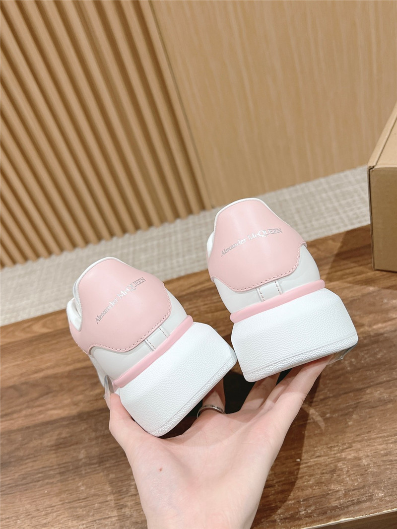 a1exa*der Mcqv*en white oversized sneakers