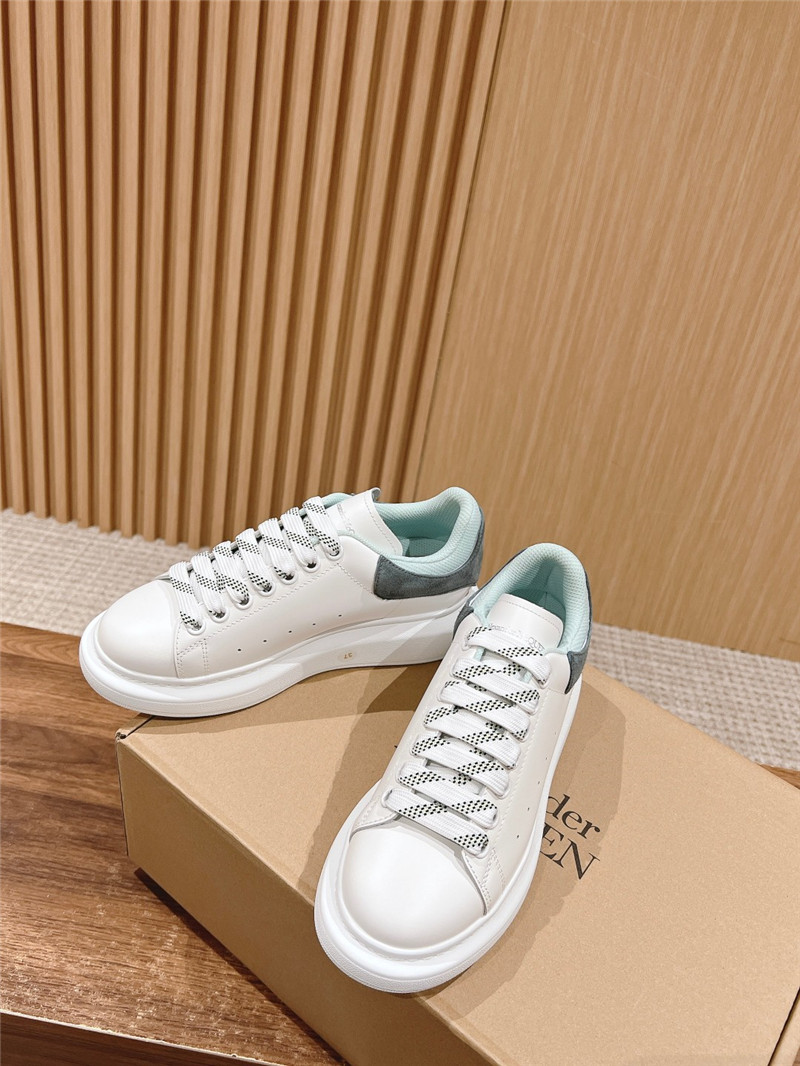 a1exa*der Mcqv*en women’s oversized sneakers