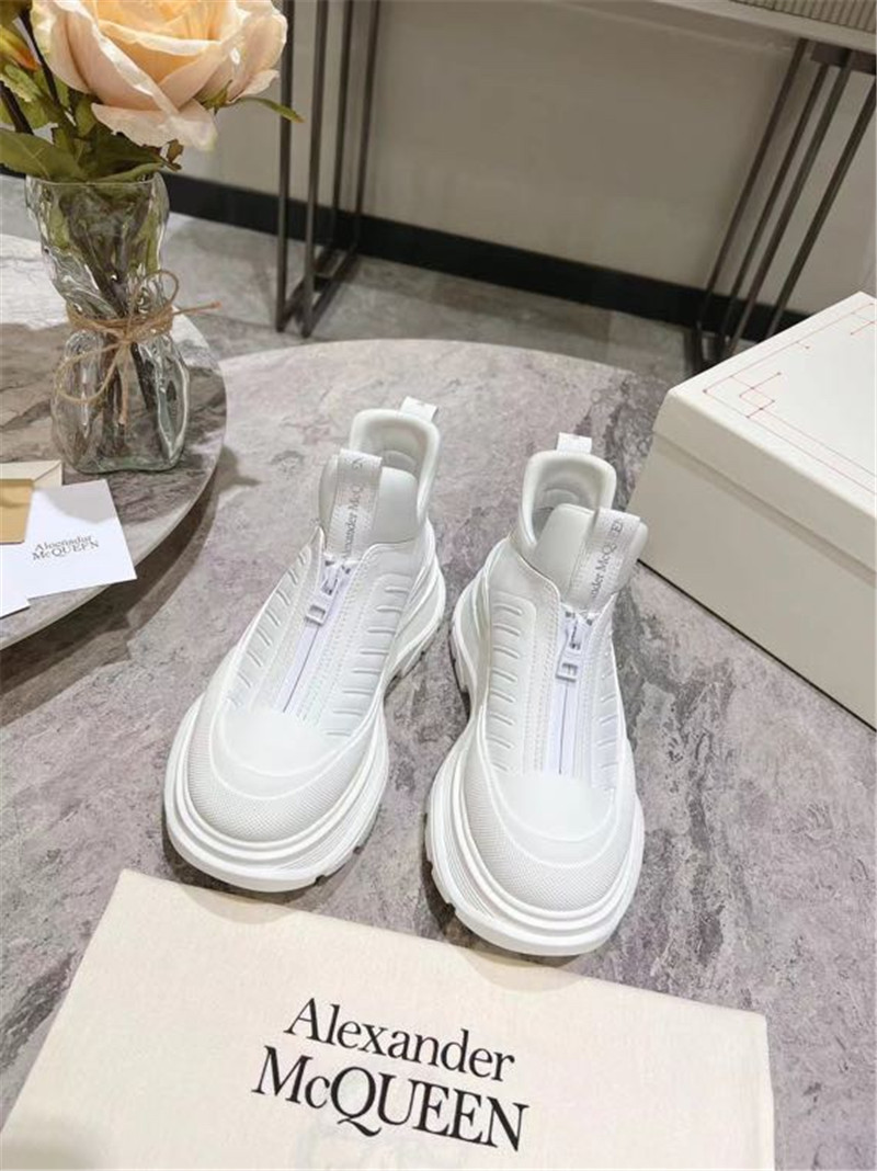 a1exa*der Mcqv*en white zip-up low top sneakers