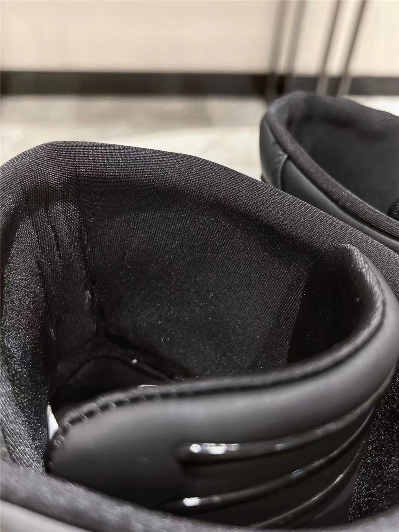 a1exa*der Mcqv*en black tread slick high top sneakers