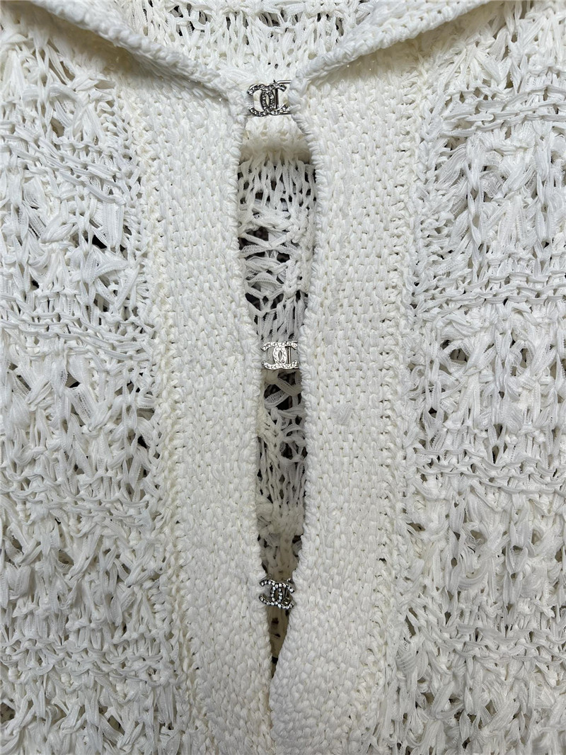 Ch**el crochet sailor-collar pullover in white