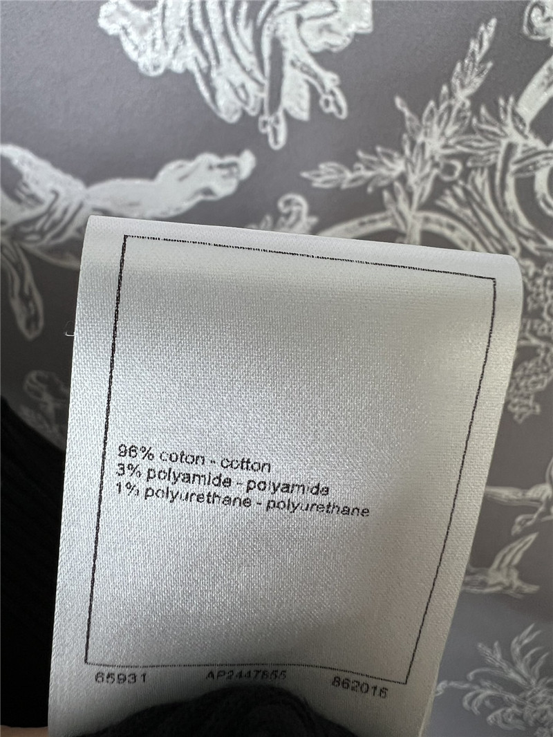 Ch**el jacquard crochet knitted vest in black