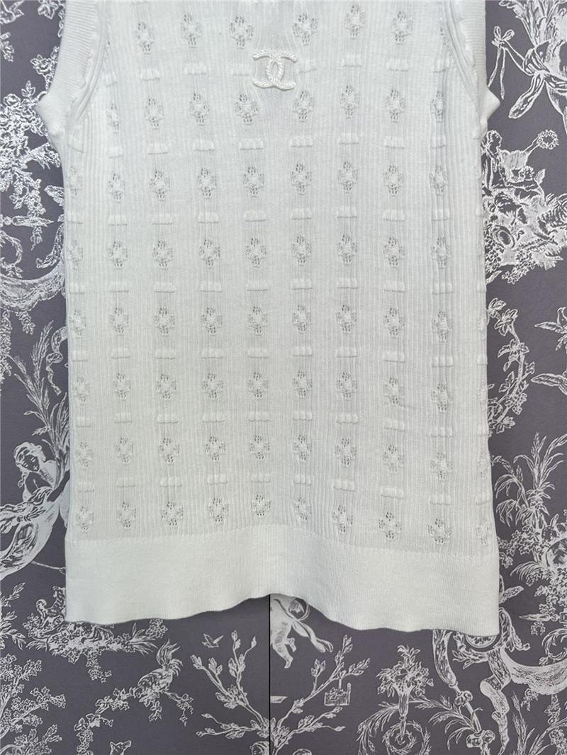 Ch**el jacquard crochet knitted vest in white