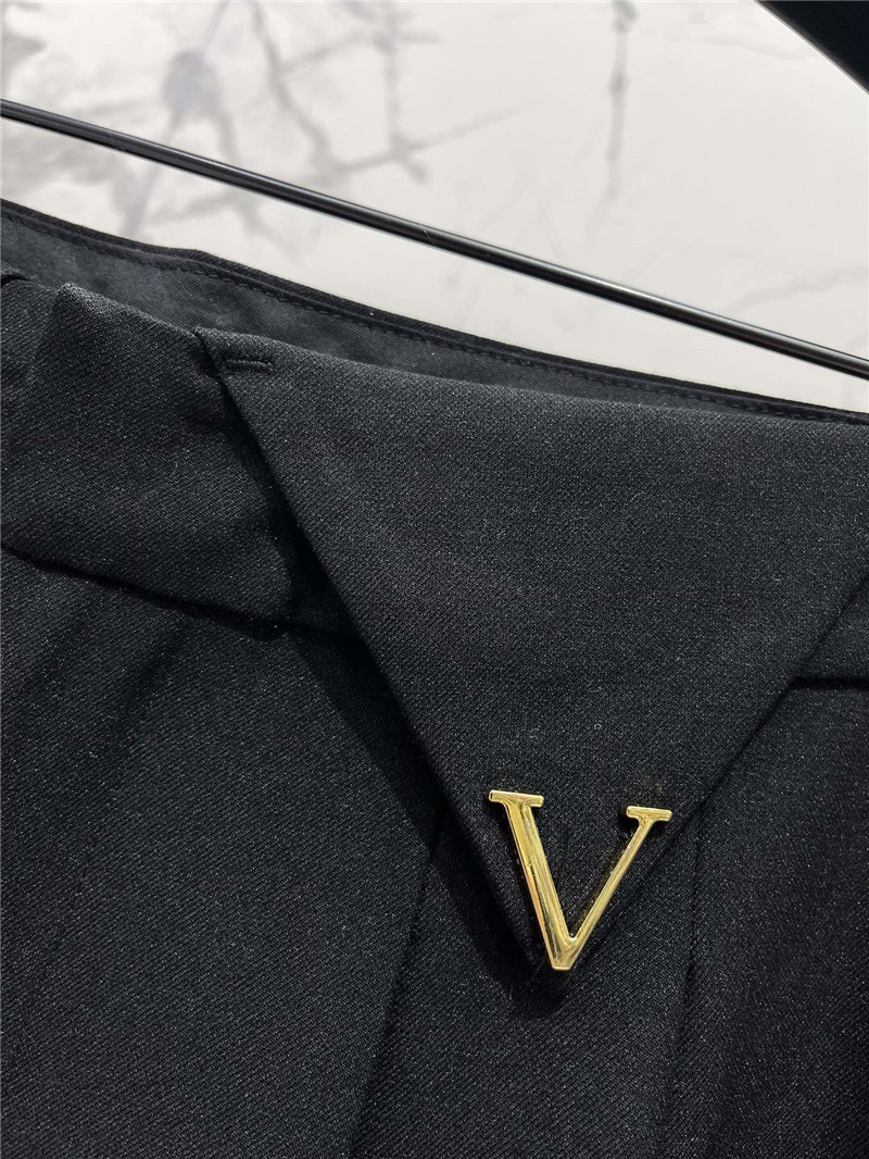 Va1e*ntin0 suit pants replica d&g clothing