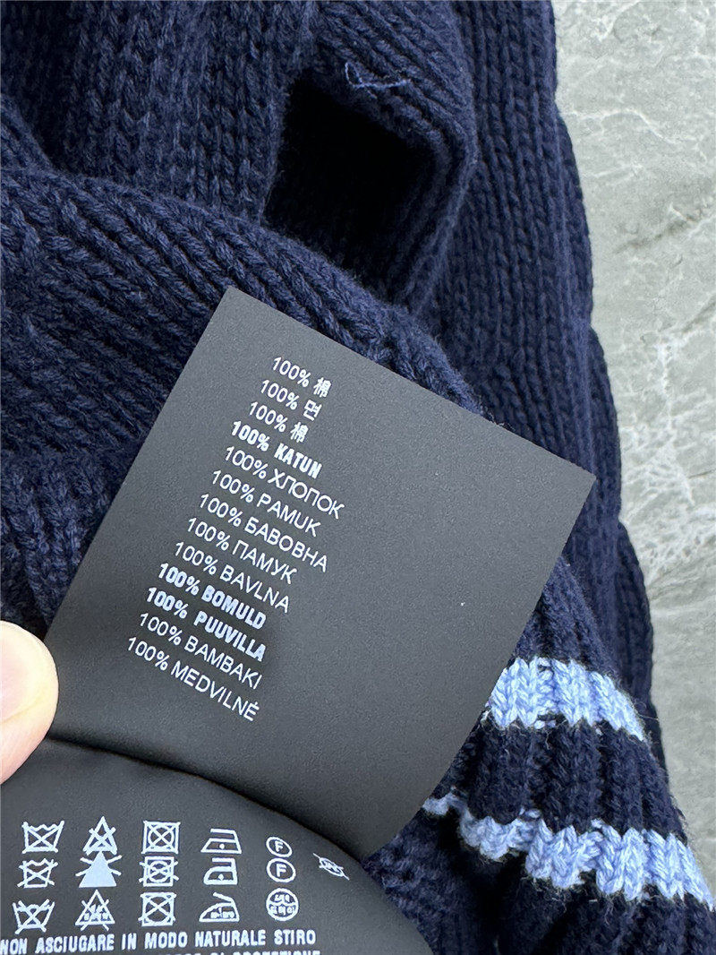 Pra*a cropped cotton cable-knit sweater navy