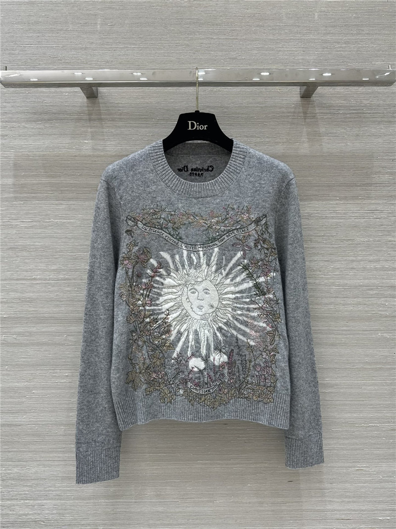 D10r saisons motif embroidered sweater grey