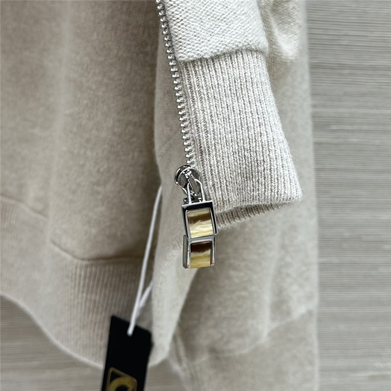 L0r0 P1ana elegant cashmere suit replica clothing sites