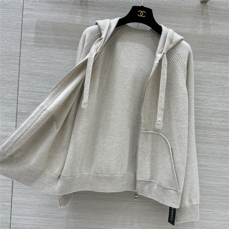 L0r0 P1ana elegant cashmere suit replica clothing sites