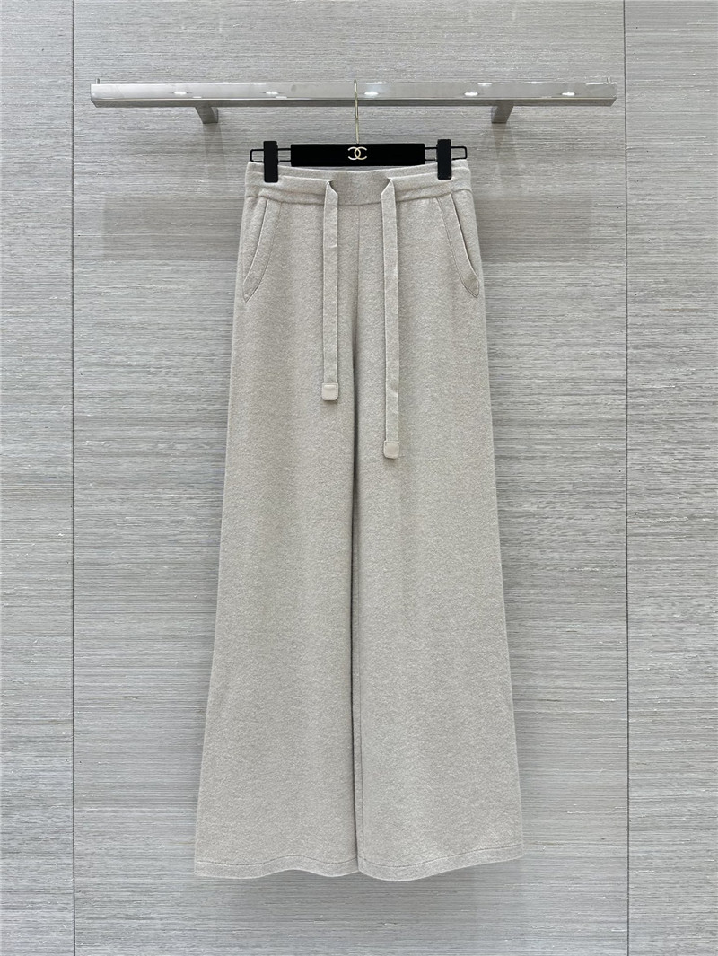 L0r0 P1ana elegant cashmere suit replica clothing sites