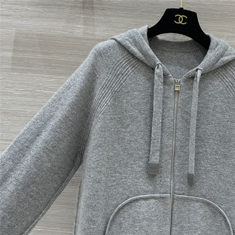 L0r0 P1ana elegant cashmere suit replica clothing sites