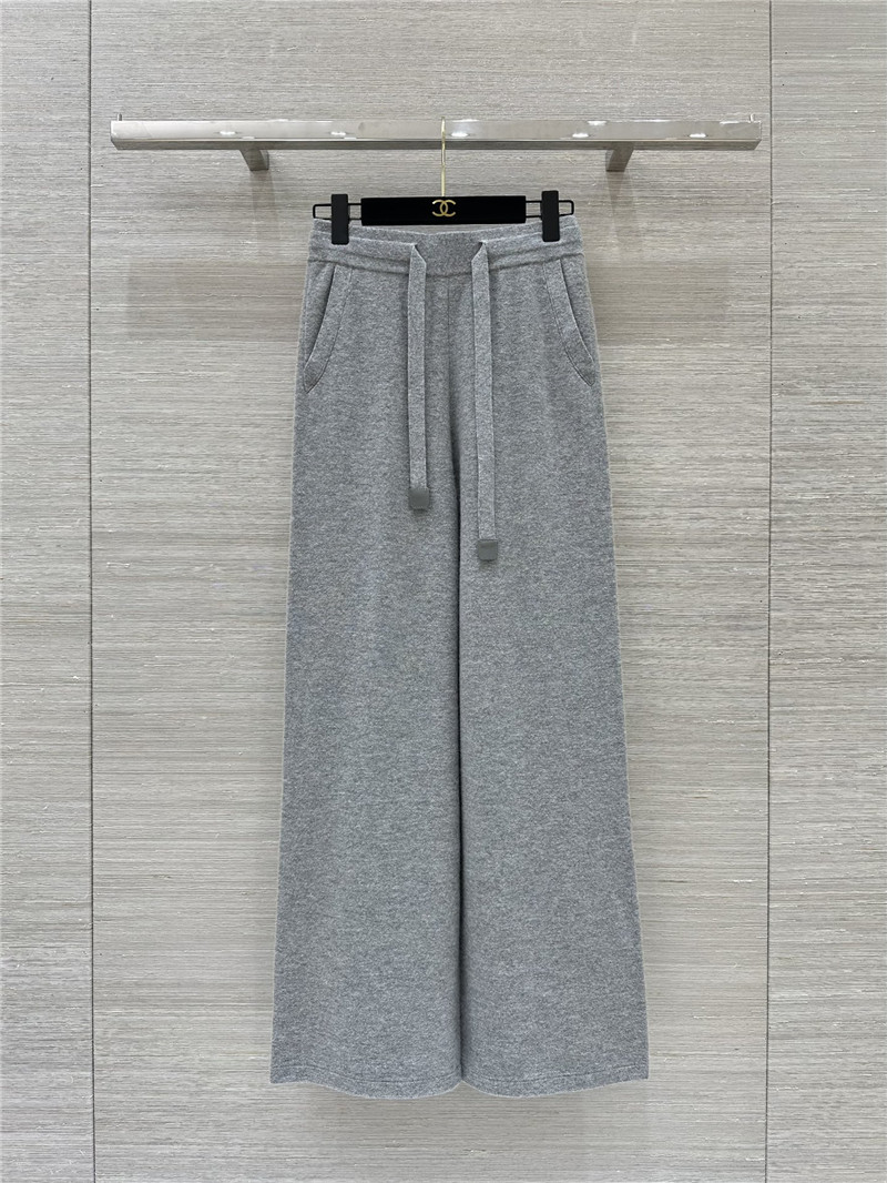 L0r0 P1ana elegant cashmere suit replica clothing sites