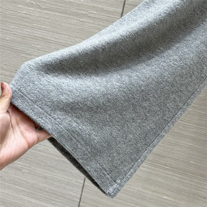 L0r0 P1ana elegant cashmere suit replica clothing sites