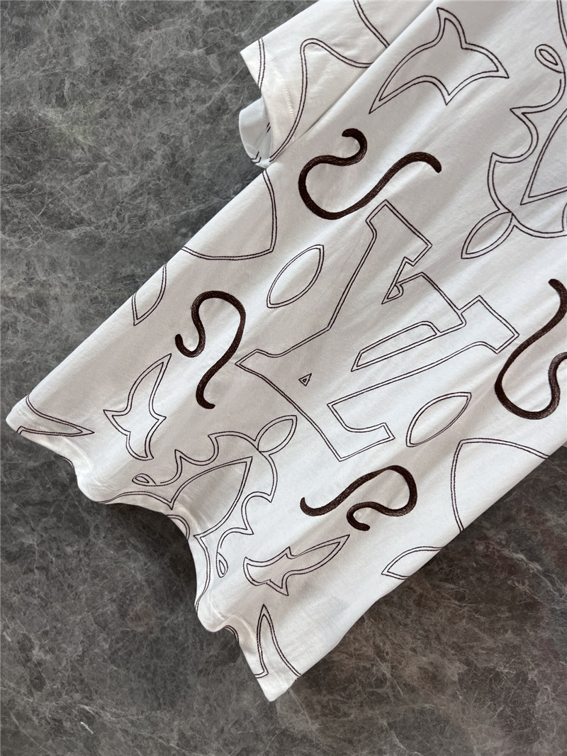 l0vis Vvtt0n lv round neck short sleeve t-shirt replica clothes