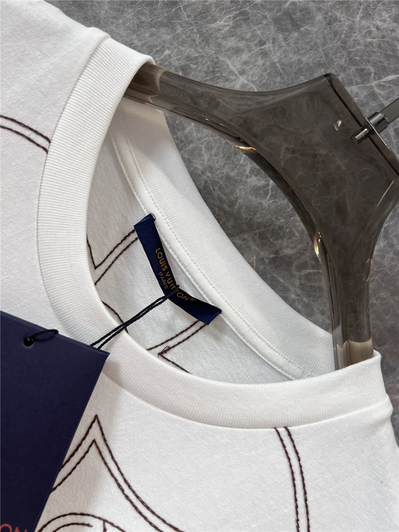 l0vis Vvtt0n lv round neck short sleeve t-shirt replica clothes