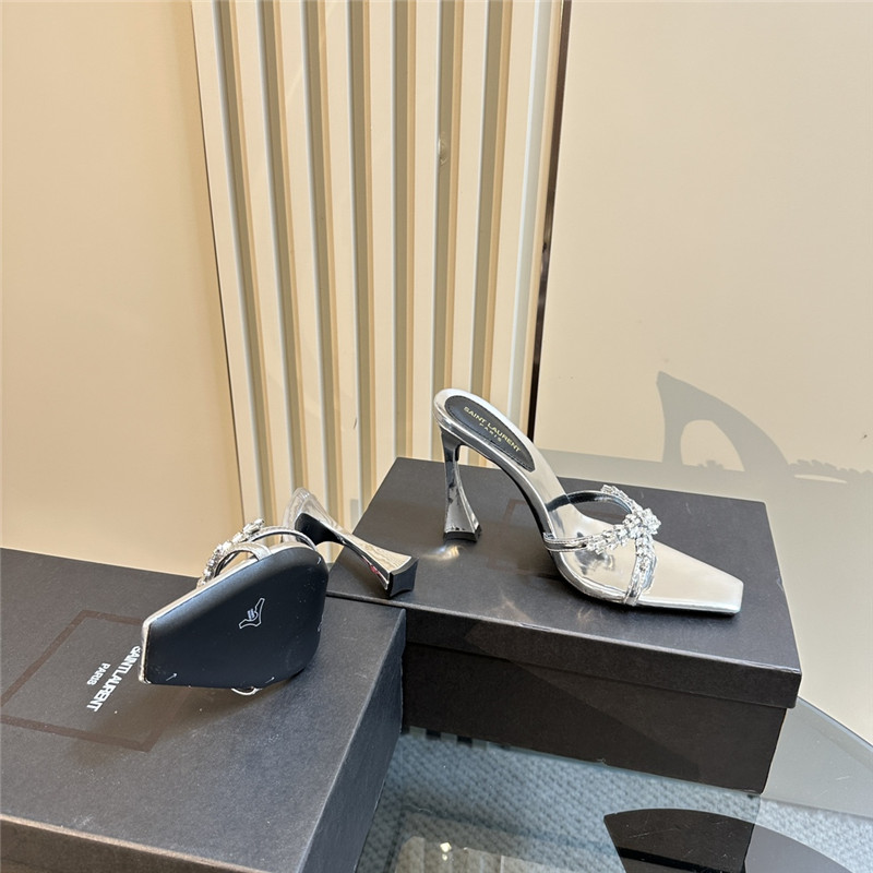 Y51 liz mules in silver calfskin with rhinestones