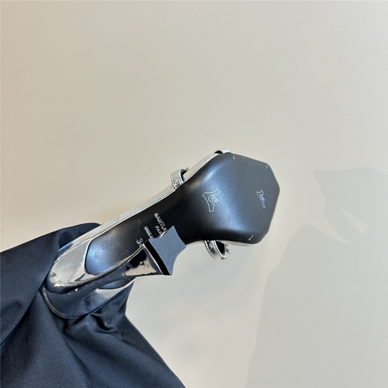 Y51 liz mules in silver calfskin with rhinestones