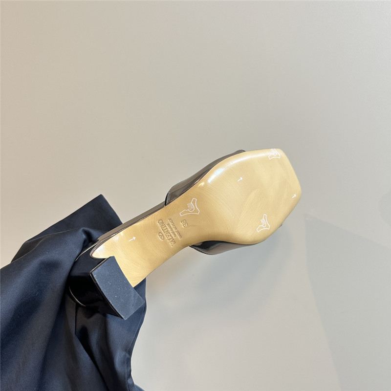 Va1e*ntin0 vlogo locker mules in gold mirrored calfskin