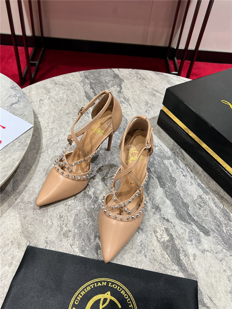 Chr1st1an louboutin tatooshka spikes pump beige