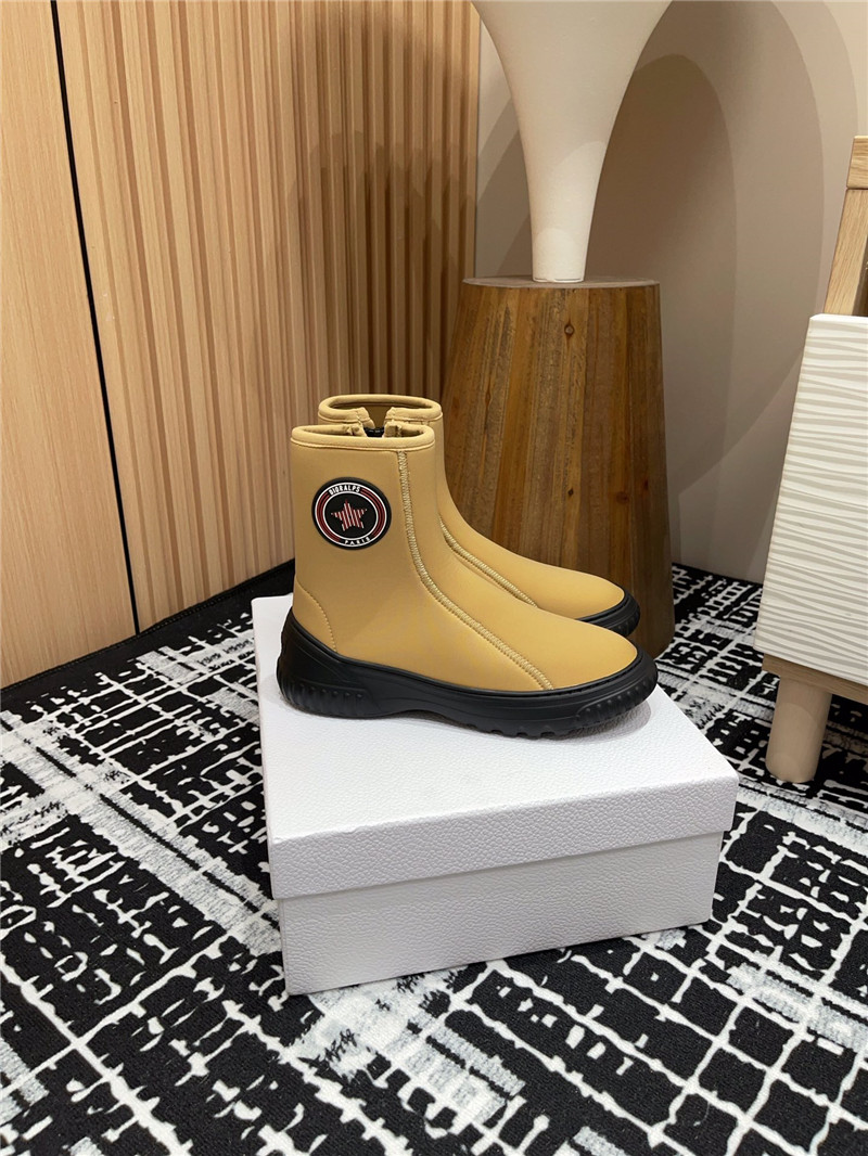 D10r brown stretch knit logo ankle boots