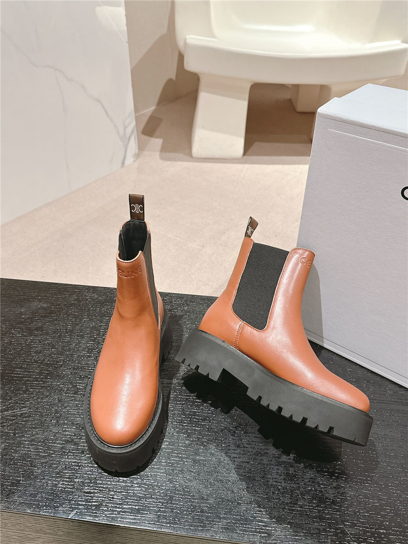 Ce1i*e brown leather platform chelsea boots