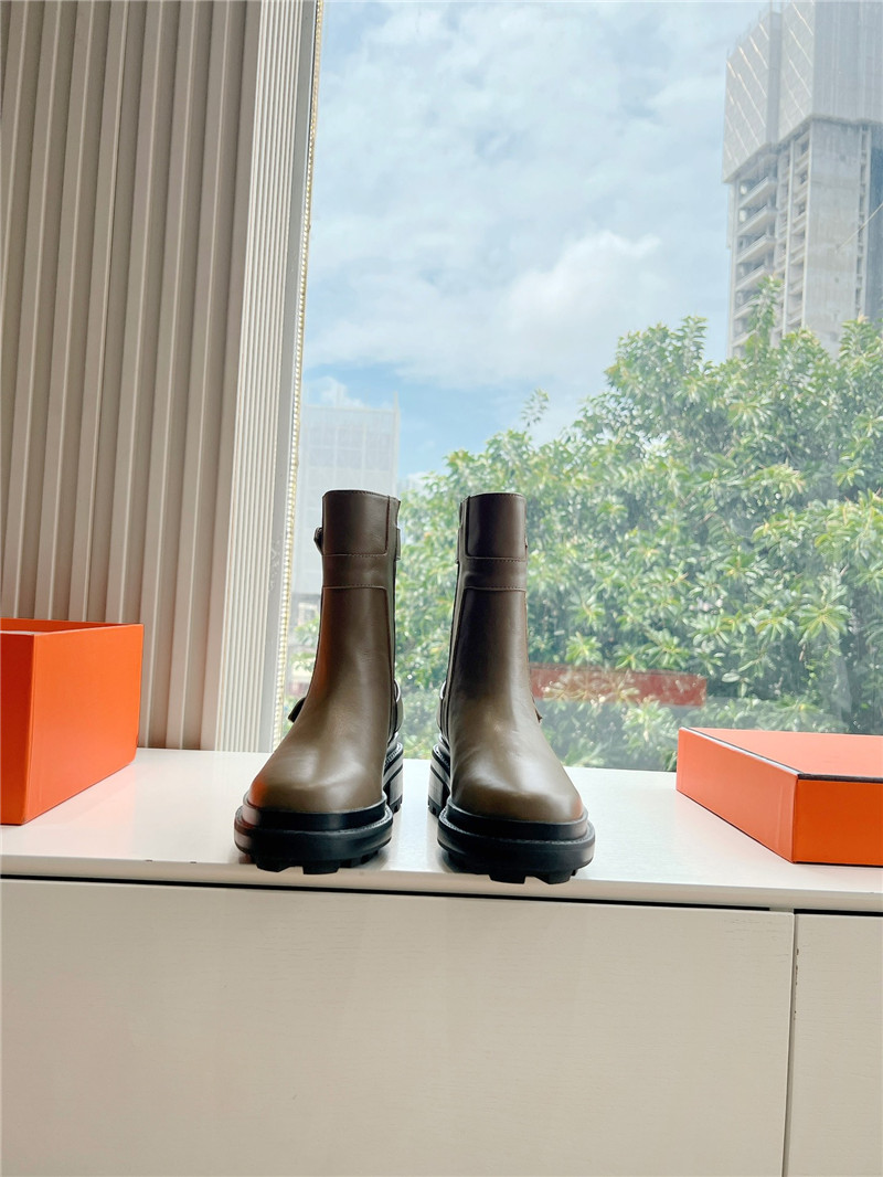 H**me5 beige jaimy ankle boots