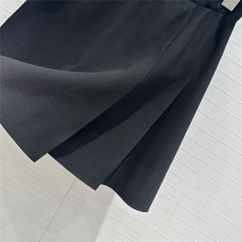 D10r slit skirt