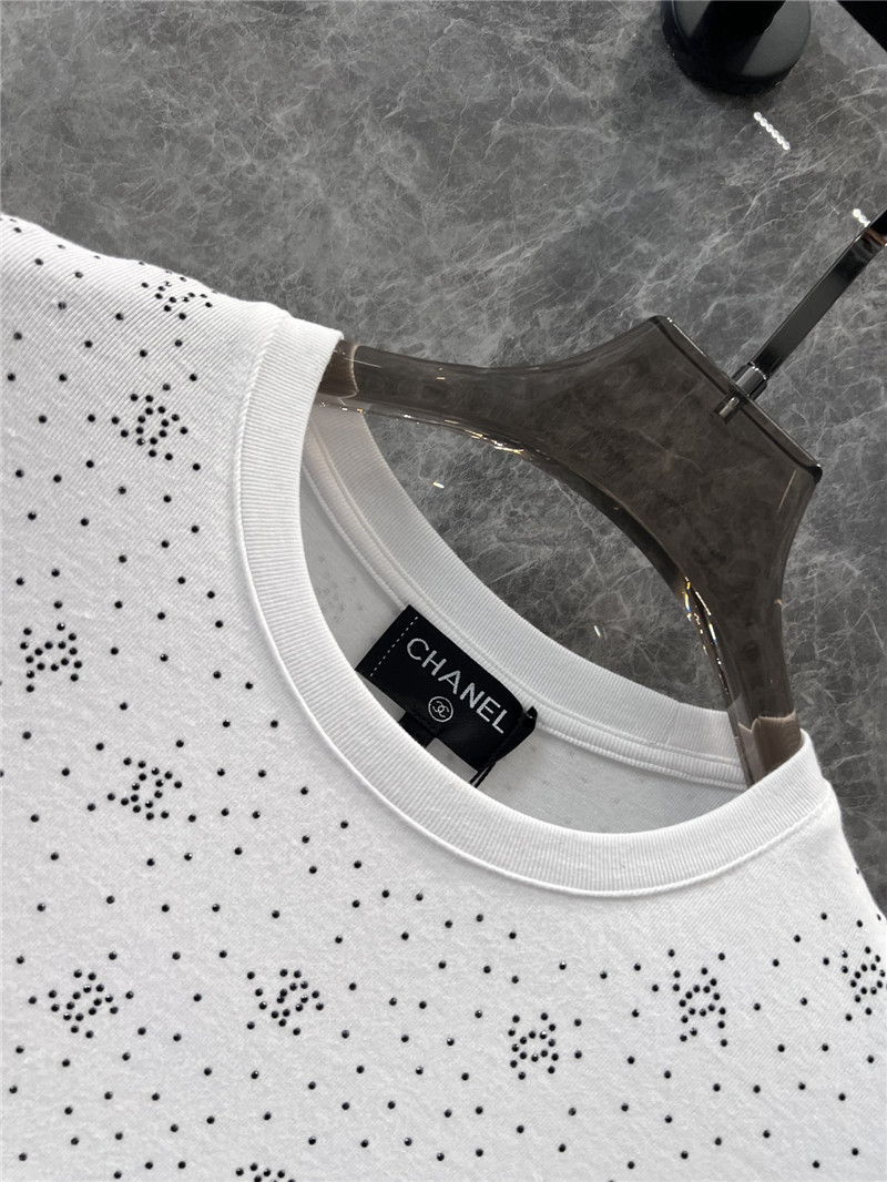 Ch**el long sleeve bottoming shirt