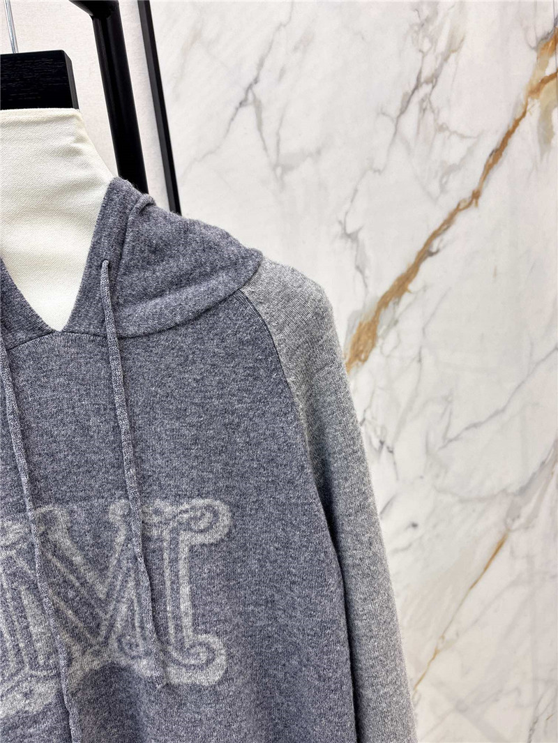 Vanitoo Logo-Intarsia Knit Hoodie Navy/Grey