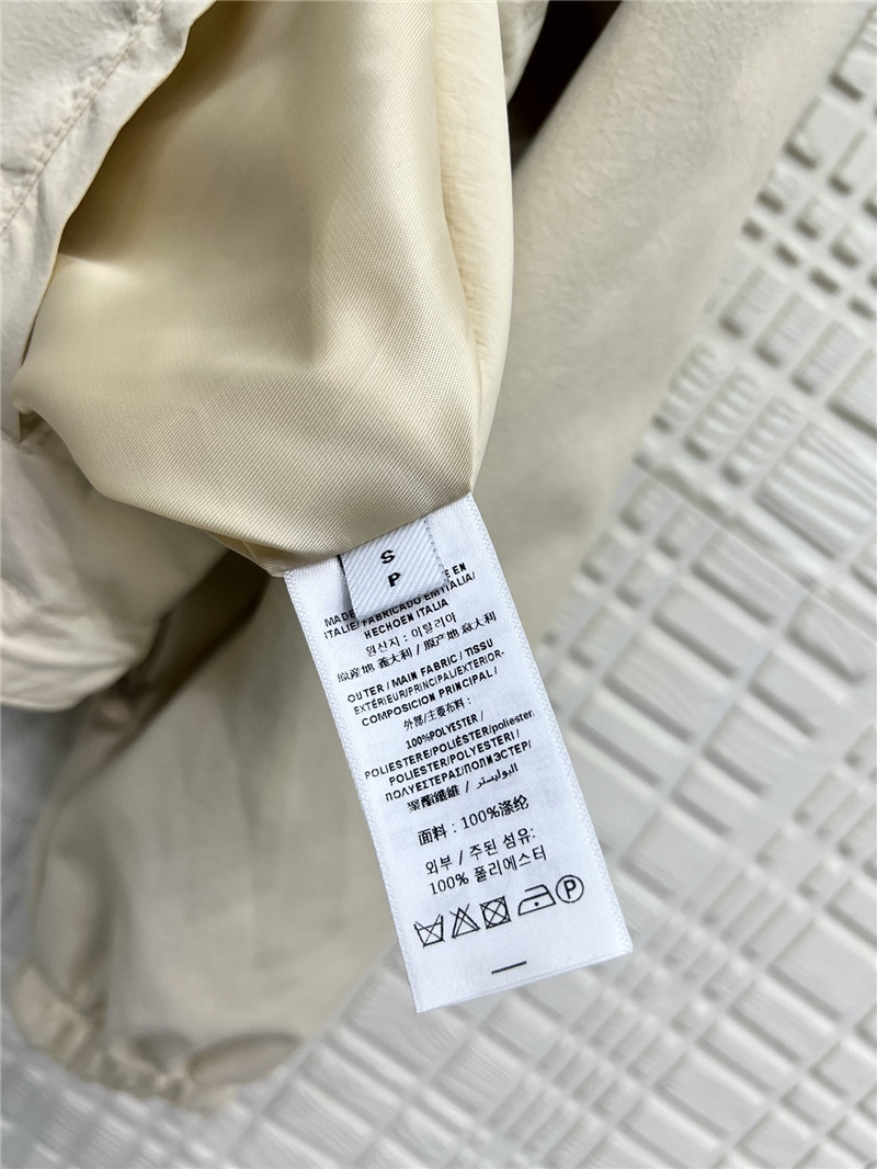 Bv*b*rry check jacket