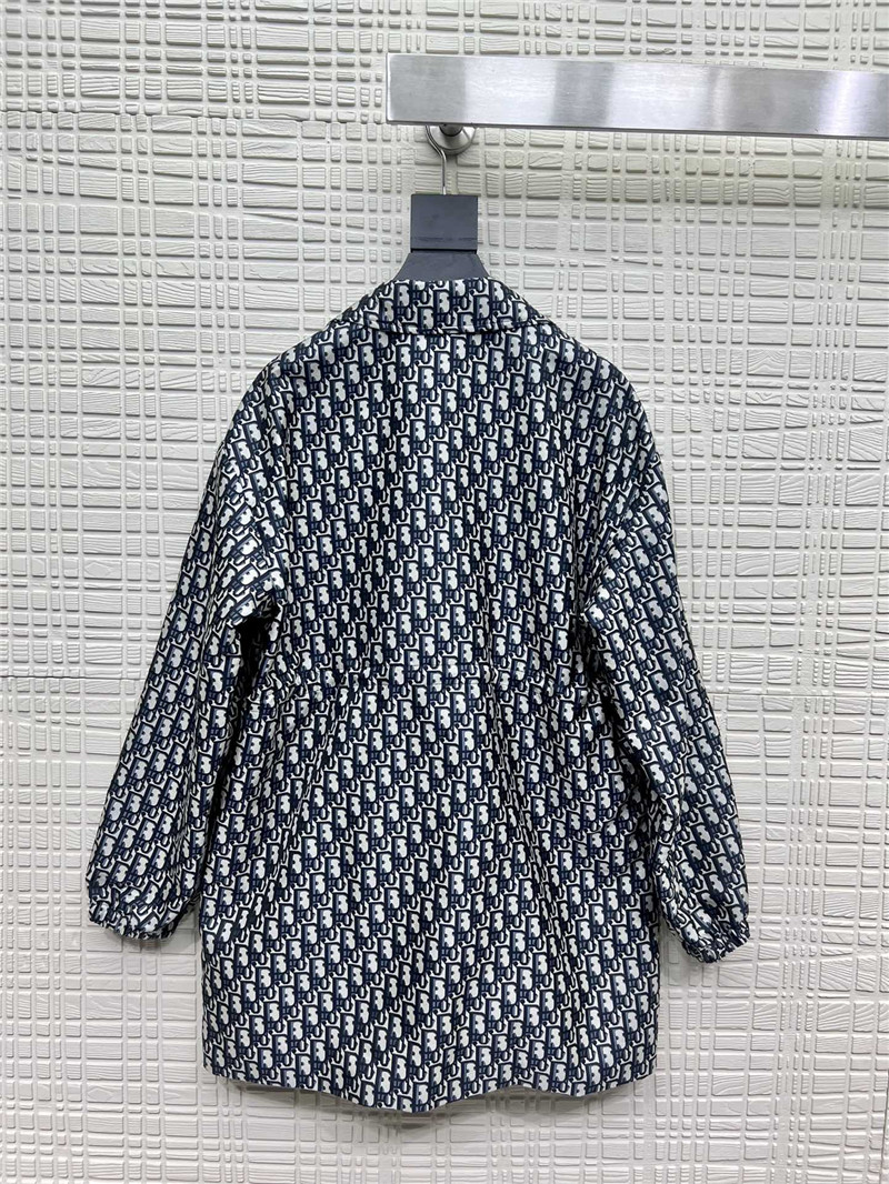 D10r jacquard logo jacket