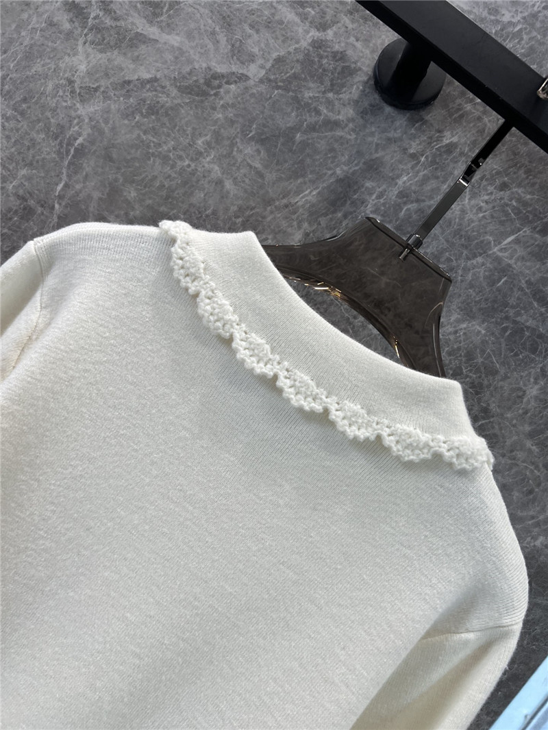 Miu Miu Logo-Intarsia Lace Lapel Cardigan in White