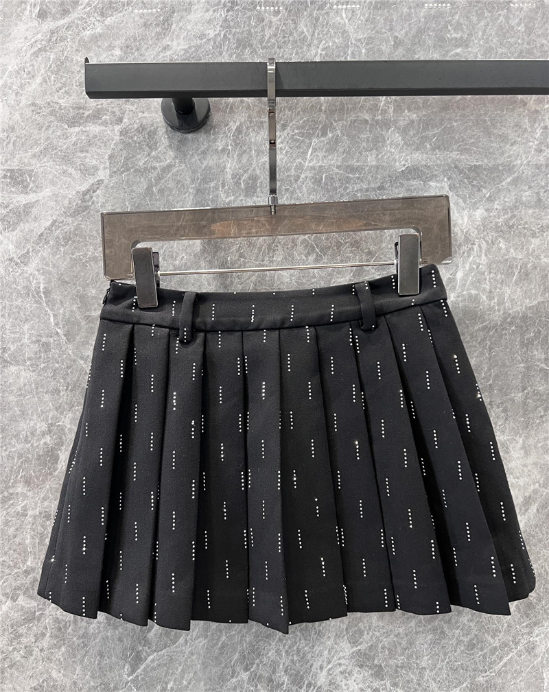 M1um1u rhinestone pleated skirt