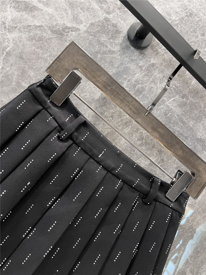 M1um1u rhinestone pleated skirt