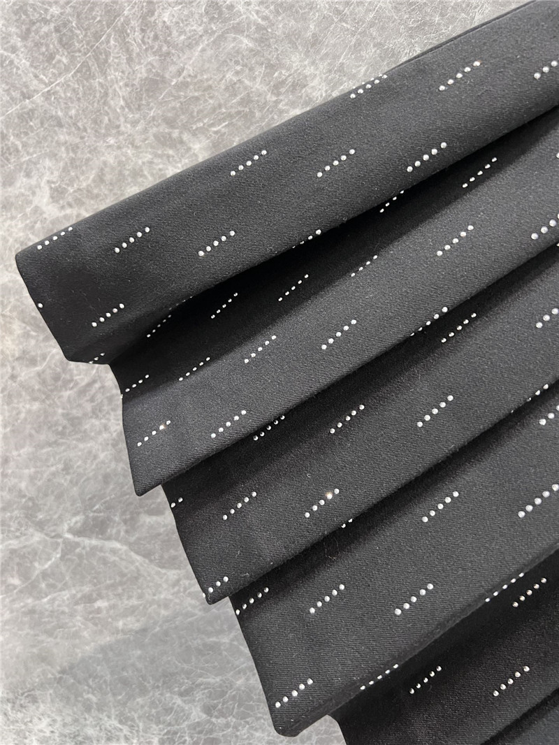 M1um1u rhinestone pleated skirt