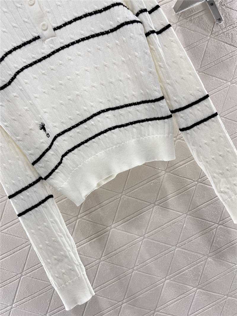 D10r stripe intarsia knit polo sweatshirt in white