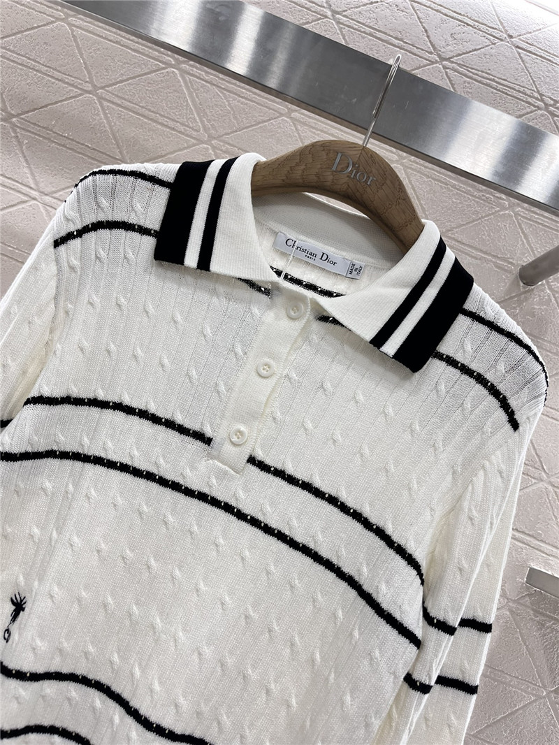 D10r stripe intarsia knit polo sweatshirt in white