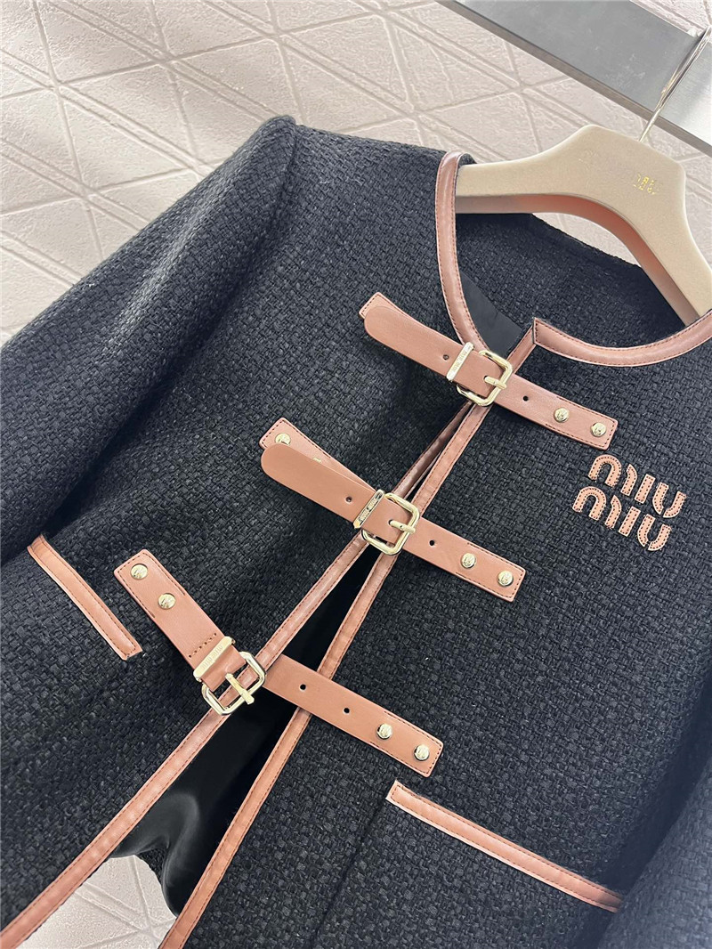 M1um1u round neck woolen coat