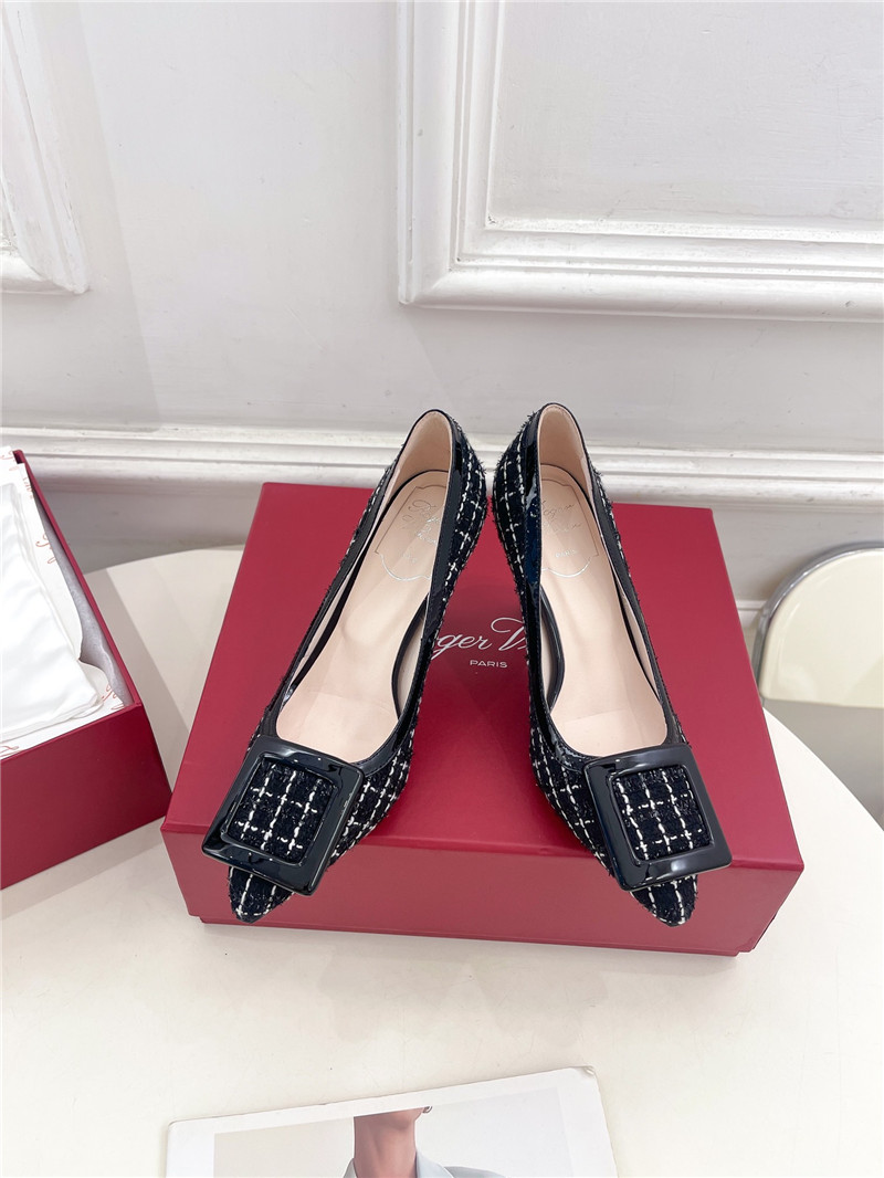 Roger Vivier Viv’ in The City Pumps 65mm in Black Tweed