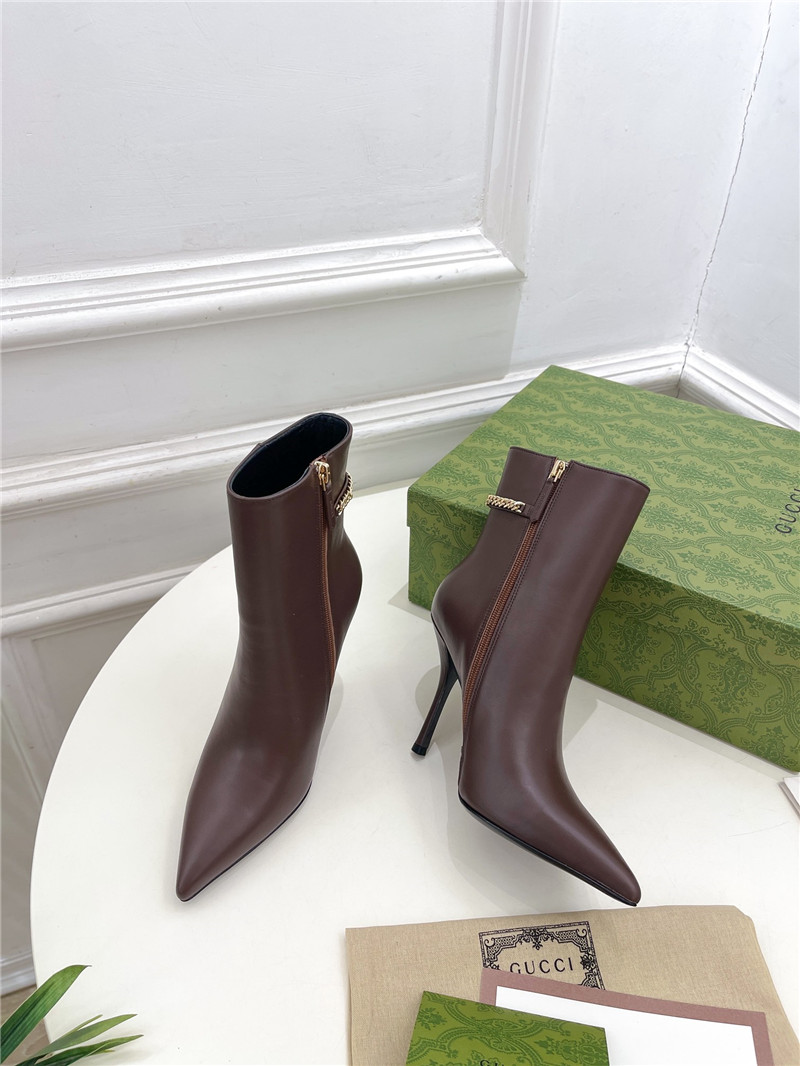 Gvc*1 women’s signoria ankle boots in brown