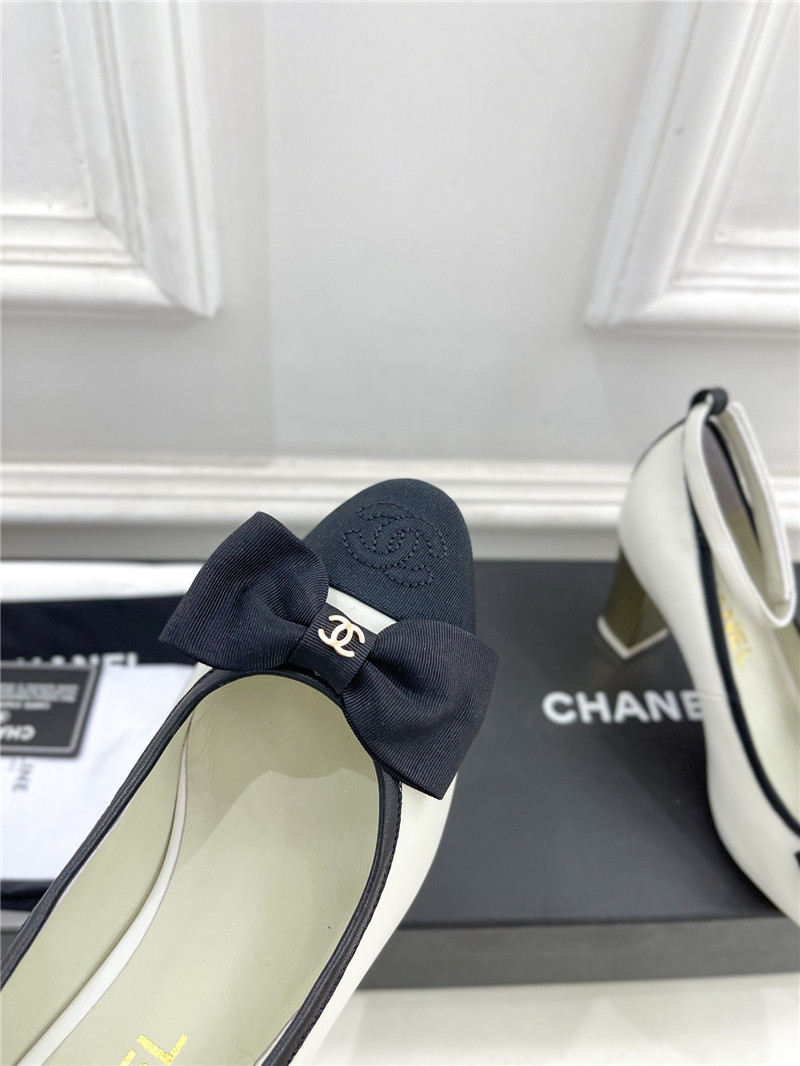 Ch**el bow mary jane heel pumps in white calfskin