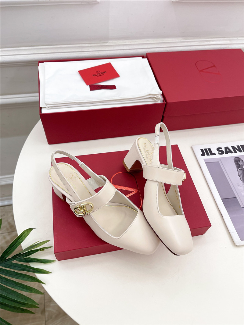 Va1e*ntin0 ivory vlogo mary-jane slingbacks