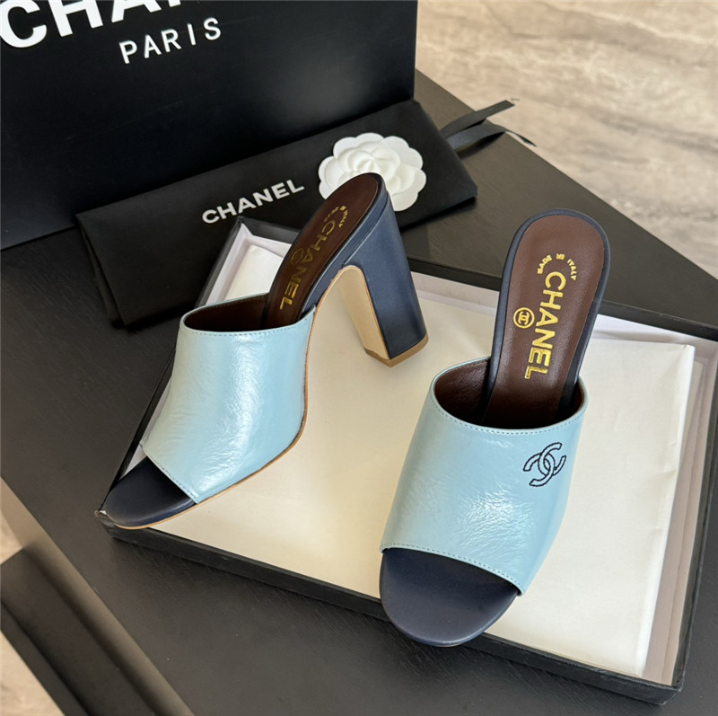 Ch**el blue pattern chunky heel mule sandals