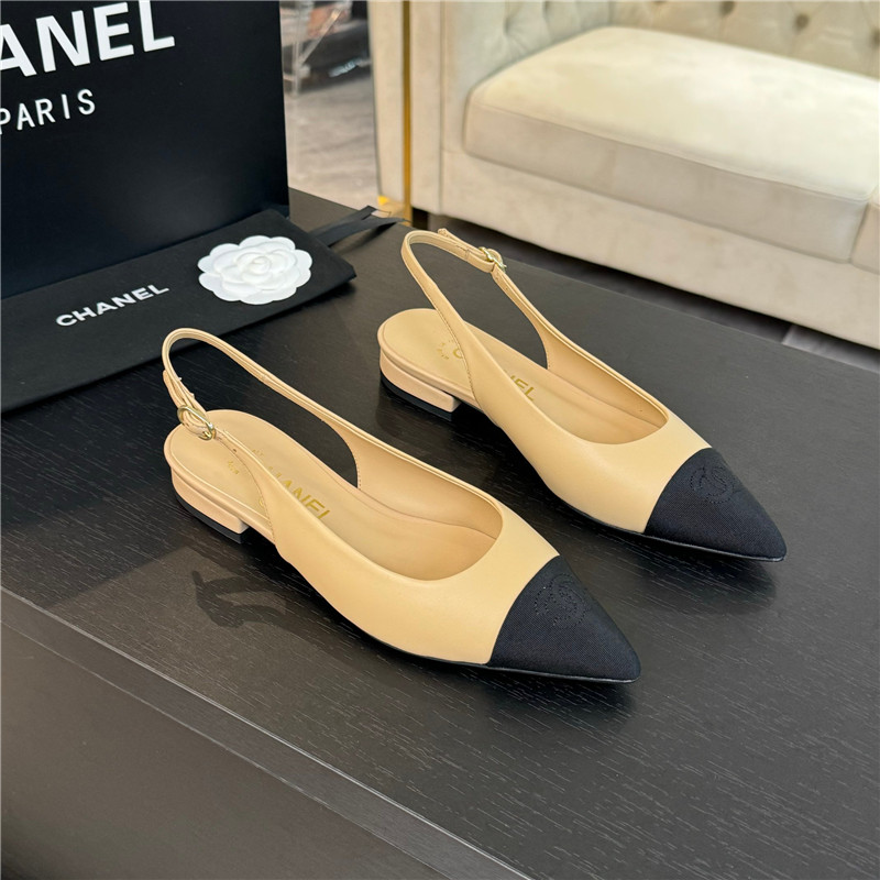 Ch**el flat slingbacks in beige/black calfskin