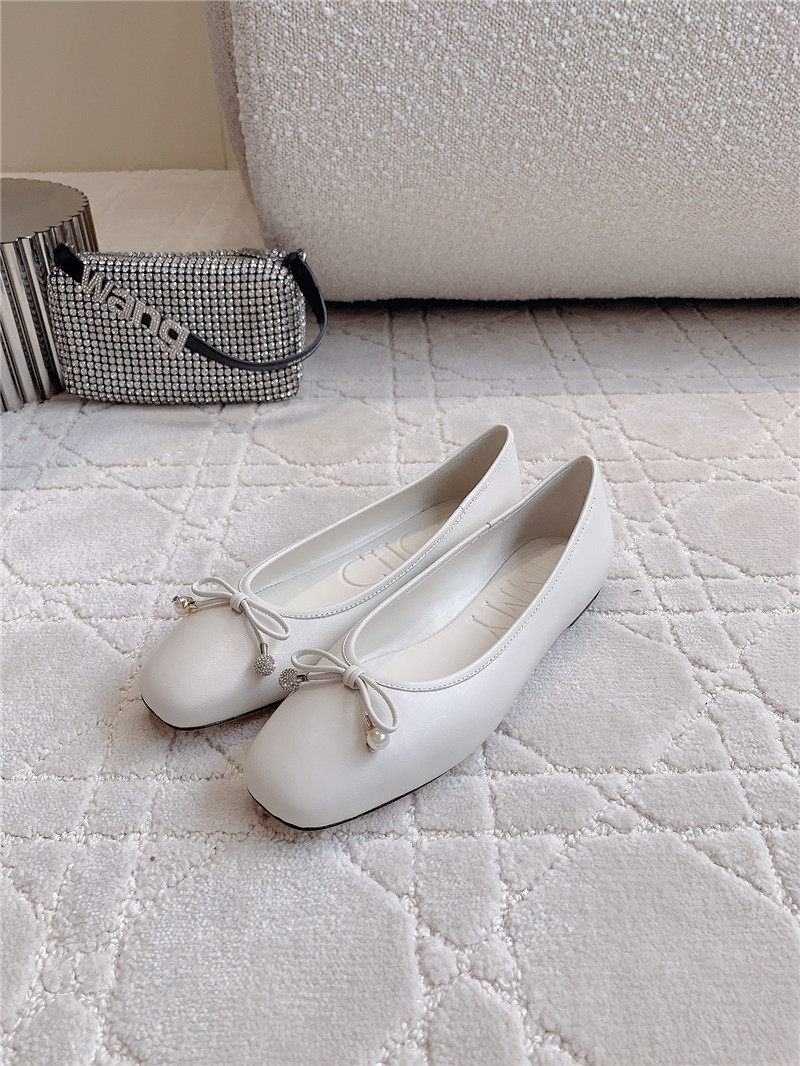 J1m*y Ch00 elme flats in latte nappa leather